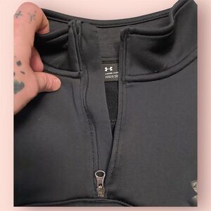 Under armor cold gear 4.0 1/4 zip fleece😍 brand new without tags.